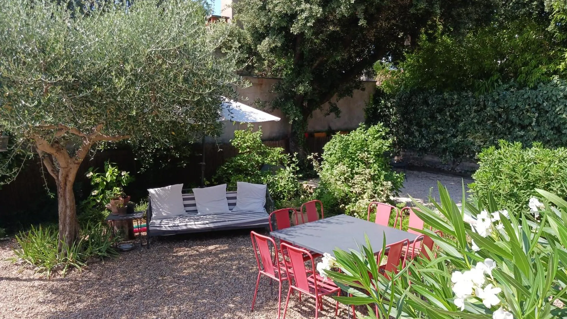 Holiday home Les Trois Ifs Villa Villeneuve-les-Avignon