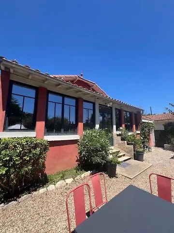 Holiday home Les Trois Ifs Villa Villeneuve-les-Avignon France