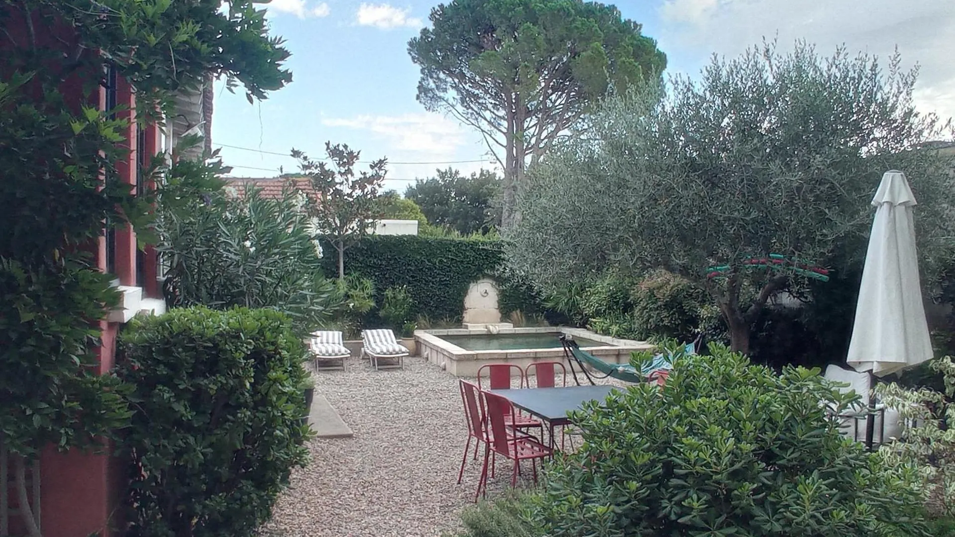 Les Trois Ifs Villa Villeneuve-les-Avignon 0*,  France